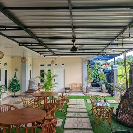 La Geiro Villa Labuan Bajo Buitenkant foto