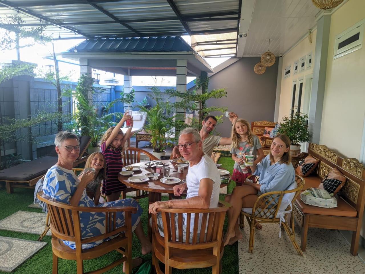La Geiro Villa Labuan Bajo Buitenkant foto